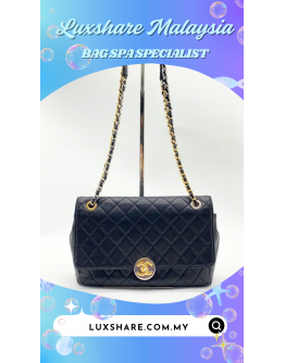 CHANEL FLAP BAGS IN DUAL TONED HARDWARE" BAG SPA SERVICE AND TREATMENT LEATHER"